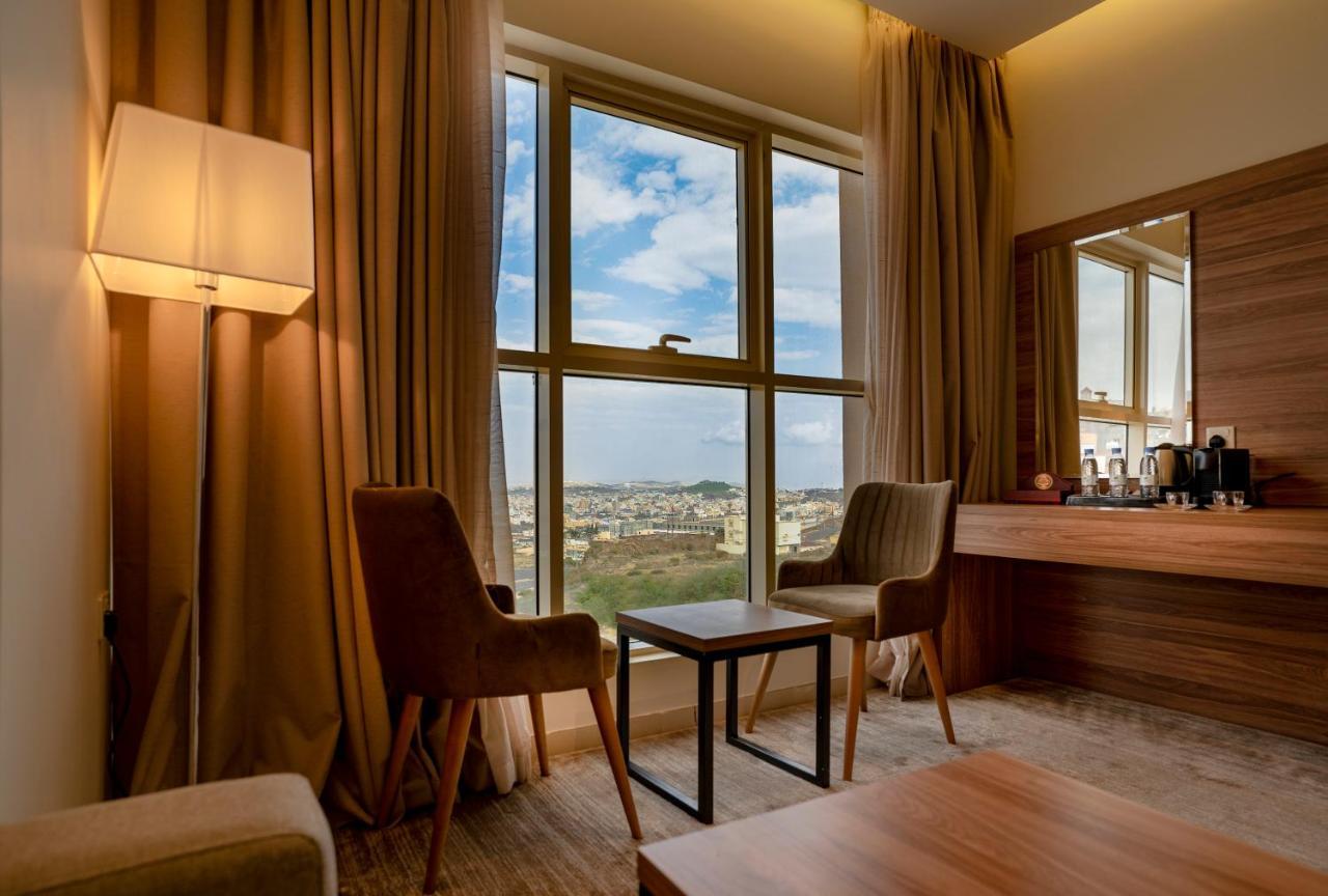 W Suites Hotel Abha Buitenkant foto